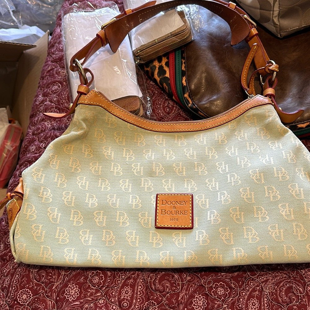 D&B bag